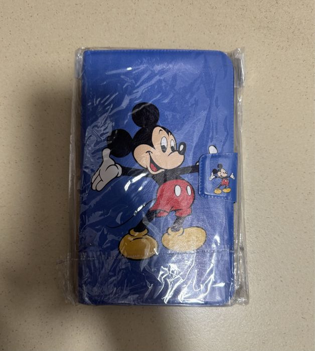 Чехлы на планшет