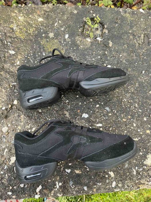 Маратонки за танци Motion