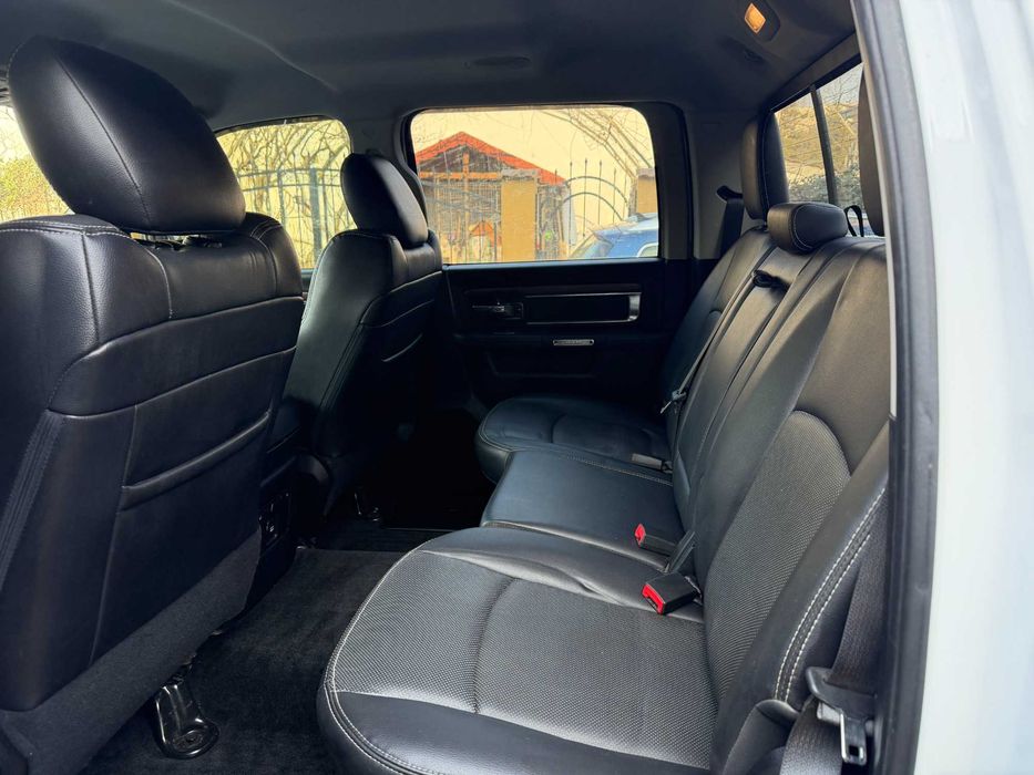 Dodge RAM 1500 Clasic - Laramie - autoutilitara 5.7HEMI