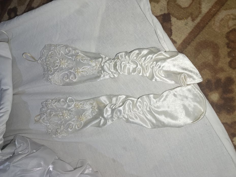 Платья свадебные