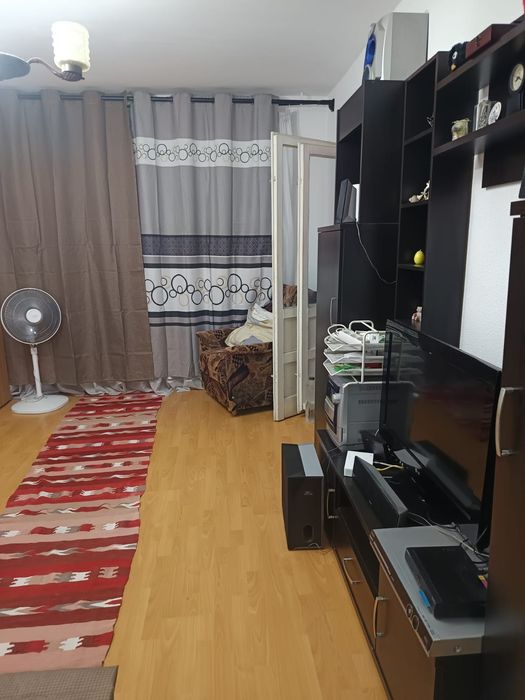 Garsoniera de inchiriat