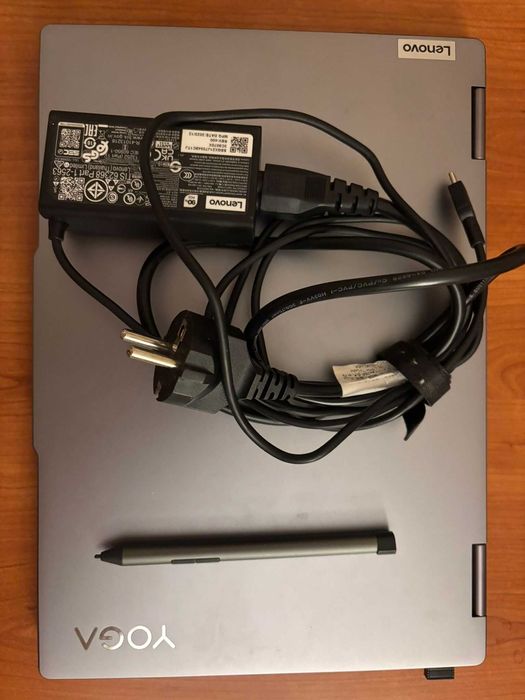 Laptop Lenovo Yoga 7 2-in-1 14AHP9 cu procesor AMD Ryzen™ 7 Windows 11