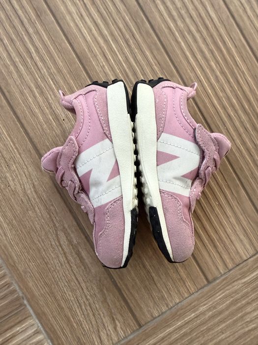 Оригинални детски маратонки New Balance 327, 25 номер