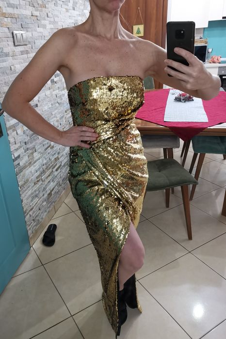 Rochie nouă de seara, cu aplicații de paiete aurii, nr. 38