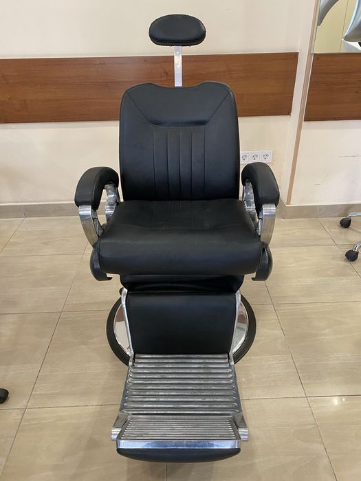 Продам кресло барбера