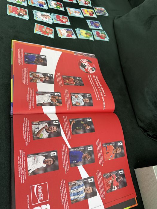 Album complet/extra stikere yamal silver, alphonso davies comun+Halland bronze, dar nu este in poza!