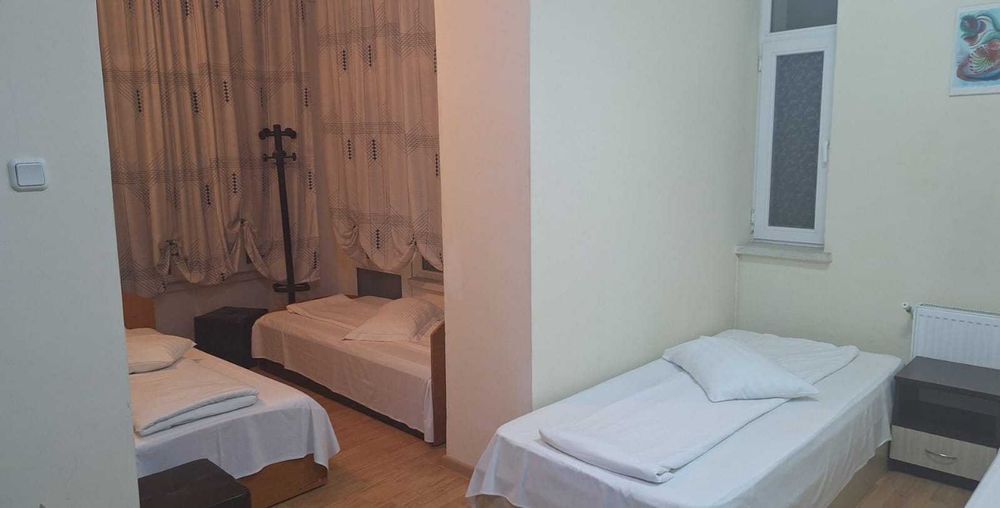 Cazare ieftina Bacau, Central- Solutia Ideala pentru Echipe de muncitori si Angajati - Negociabil -