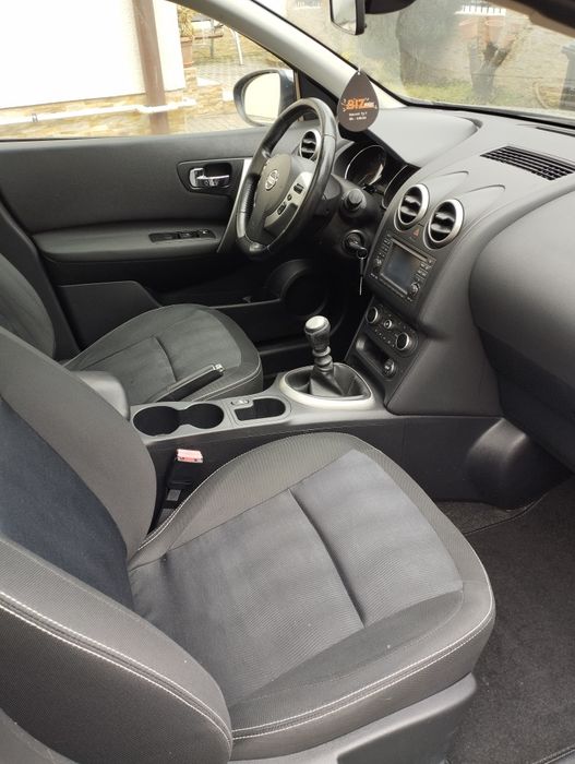 Nissan Qashqai 1,5dci,panoramic,navi,camera,stare foarte buna