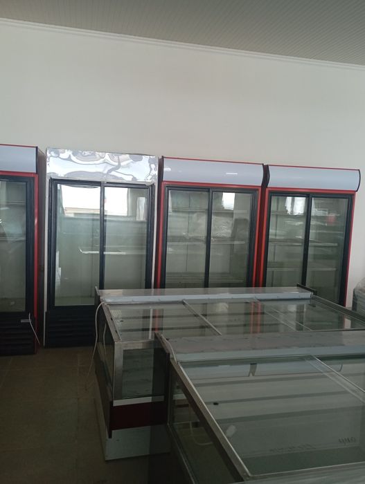 Витирине холодильник