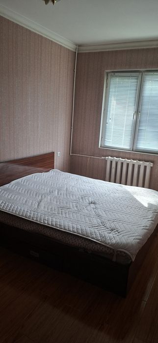 Тинчлик метрога 100 метр 4 хонали квартира оилага