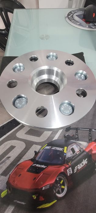 2 Distantieri 5x114,3 66.1 Nissan X trail/Qasqai grosime 24 mm