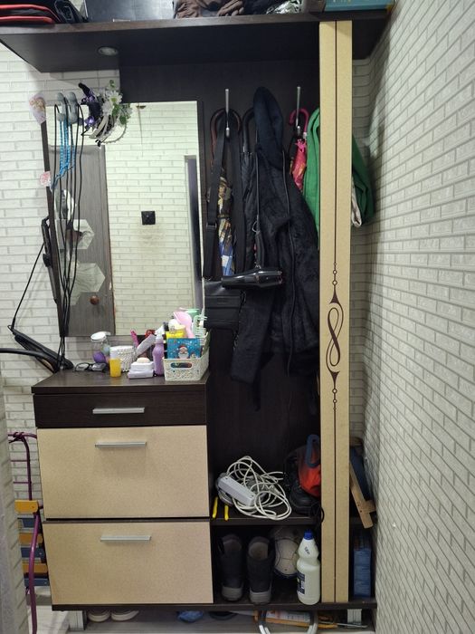 Продам прихожую бу