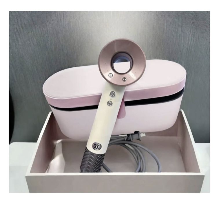 фен Dyson. новый