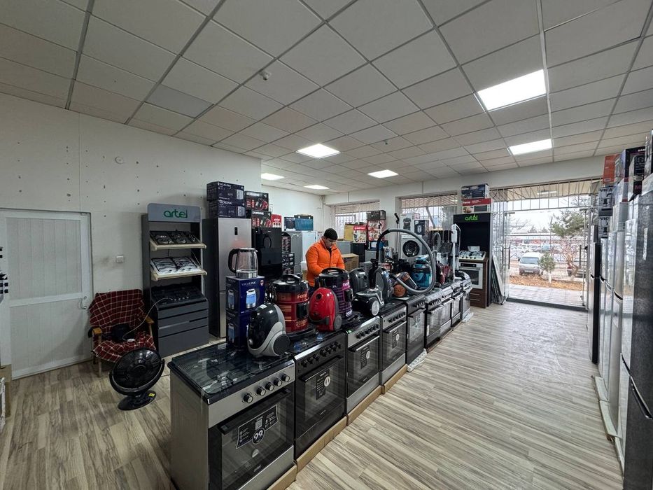 Сотилади ишлаб турган савдо дукони янги бозор каршисида