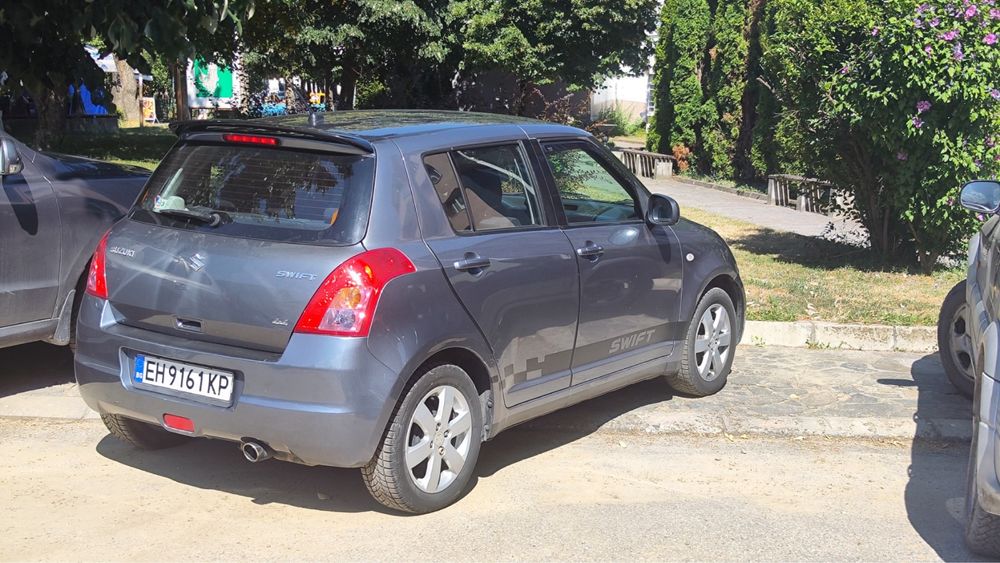 SUZUKI SWIFT 1.3 4x4 бензин-газ • 2010 г. • ОТЛИЧНО СЪСТОЯНИЕ