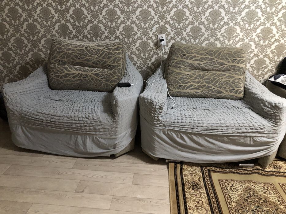 Два кресла для дома