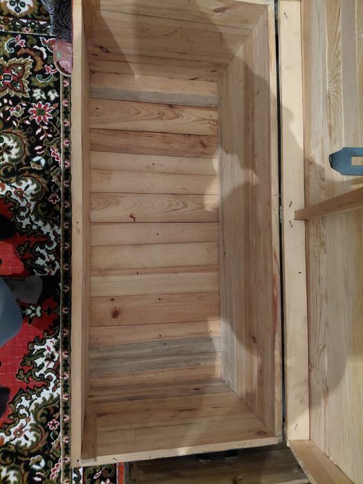 Сандык сатылады жагдаиы жаксы