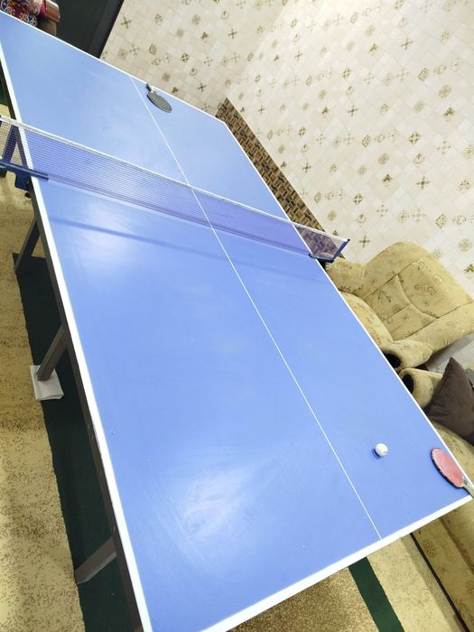 Tenisni stoʻl sotiladi