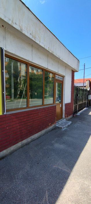 Închiriez spațiu comercial stradal