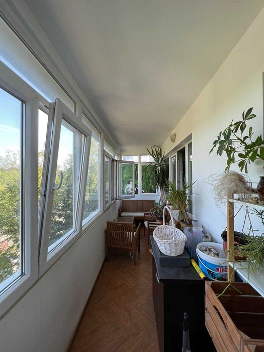 Продава се Четиристаен апартамент в Варна, Цветен квартал - 92 кв.м за 1794 €/кв.м - Снимка #8