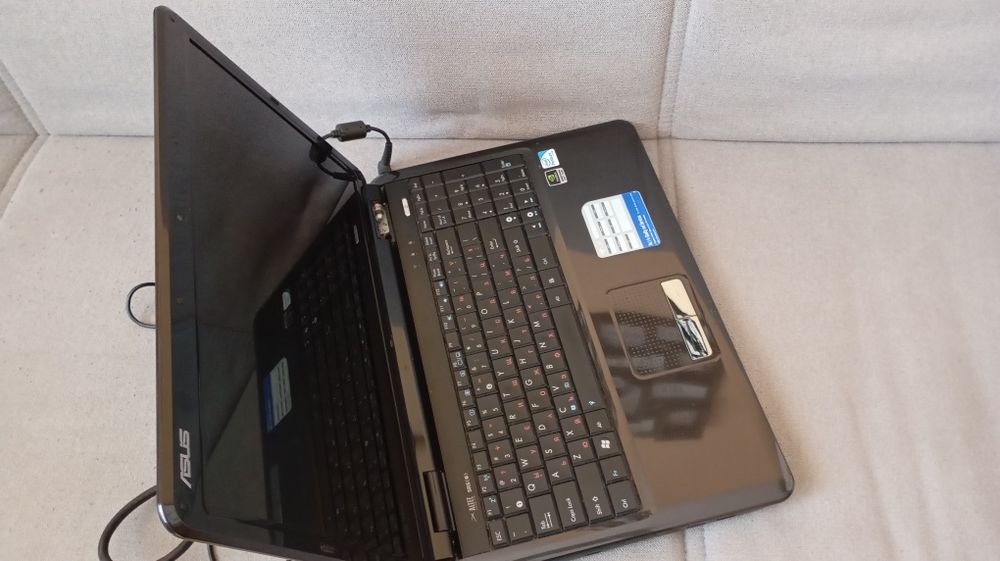 Лаптоп Asus K50IN