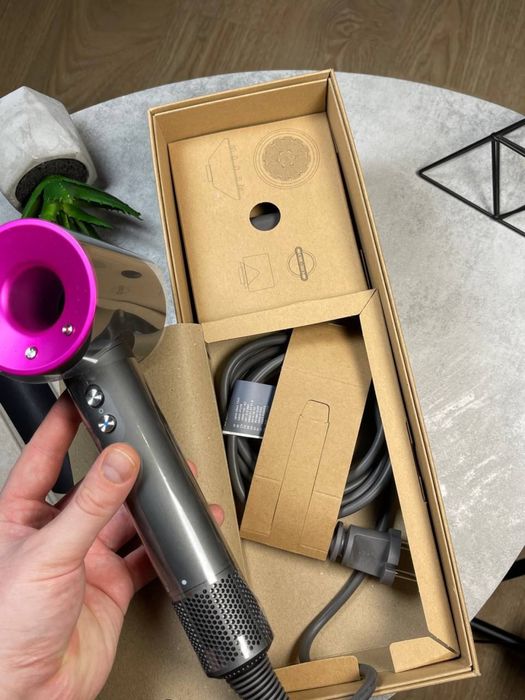Dyson Supersonic – Nou / stare impecabilă