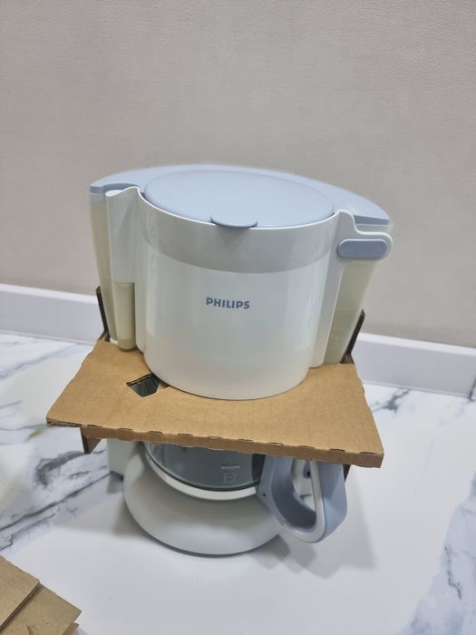 Продам кофеварку Phillips hd 7448