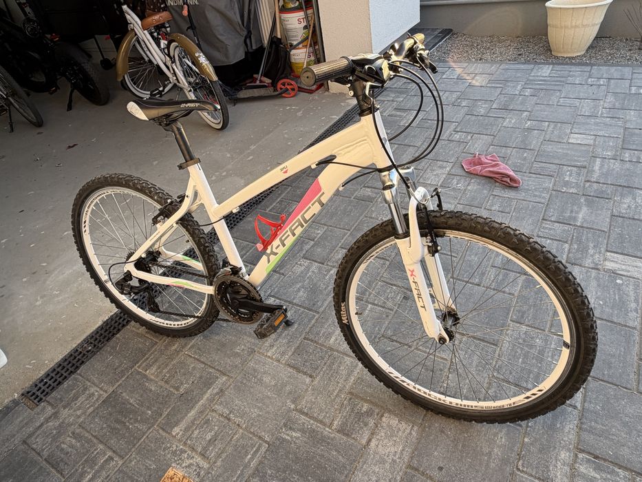 Bicicleta personala in stare foarte buna.