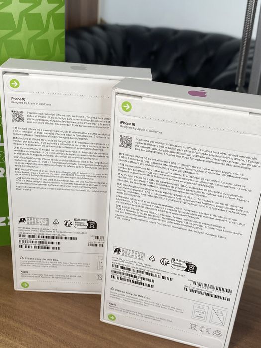 iPhone 16 • 128 GB • White