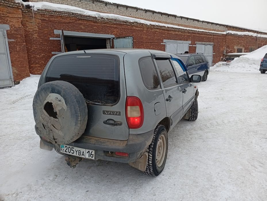 Шевроле нива машина для рыбалки