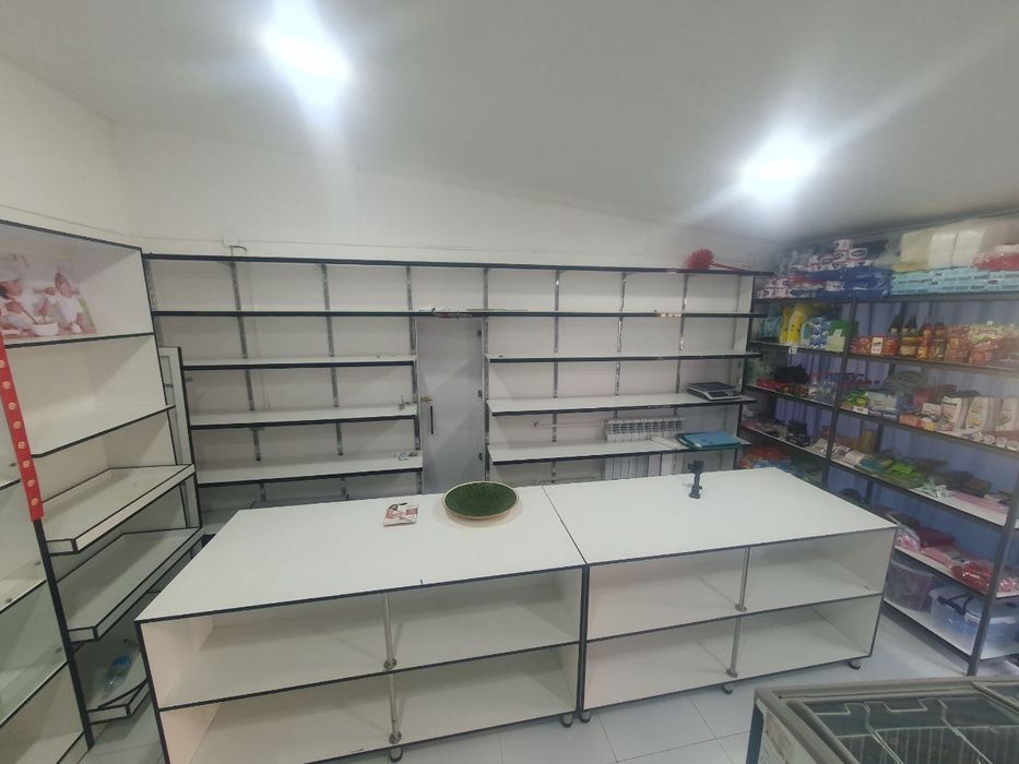 Есть гарантия мебель