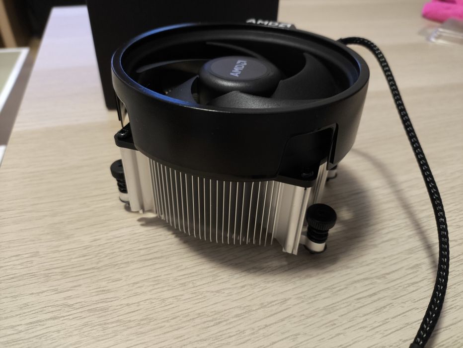 Cooler stock AMD Spire AM4 AM5