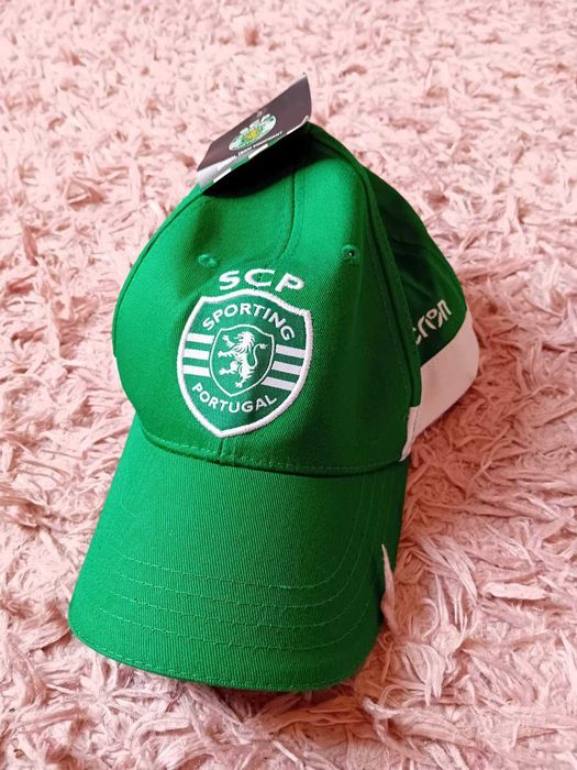 Чисто нова оригинална шапка на Спортинг Лисабон