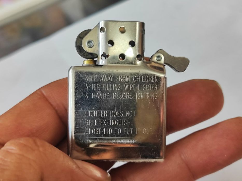 Оригинална запалка zippo the nato school 2003