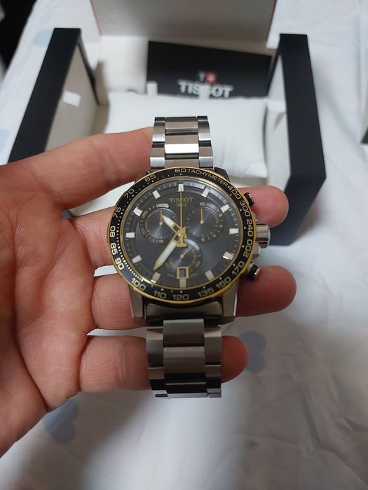 Срочни аригинал тиссот швецарский Соат сотилади йенги умуман такилмага