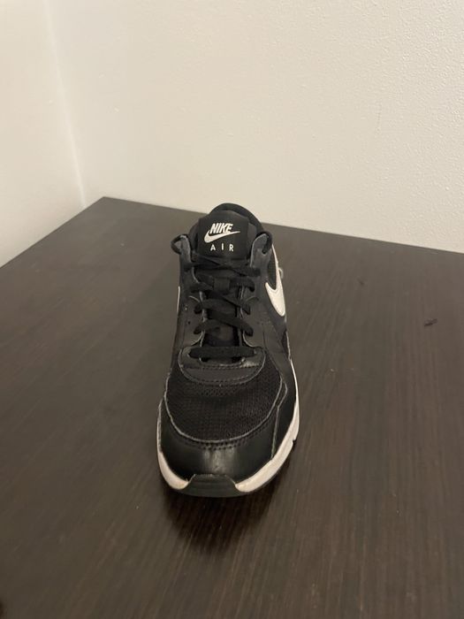 Adidasi Nike Air Max marimea 35.5