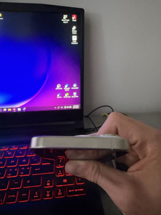 Vand iPhone 15 PRO 128gb