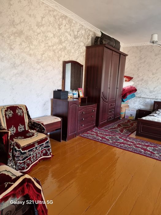 Продаю коммерческое здание,плюс частный дом 7 комнат в городе Сырдарья