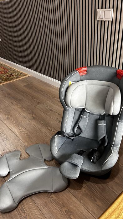 Продам детское авто кресло