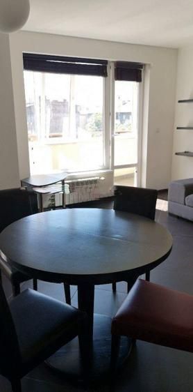 Дава се под наем Тристаен апартамент в София, Оборище - 100 кв.м за 750 € - Снимка #1