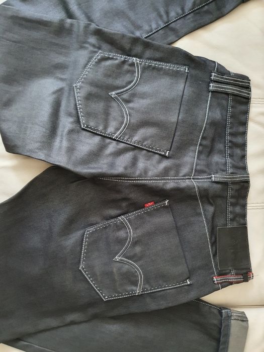 Blugi Levis Redloop gri eslastici noi masura 34