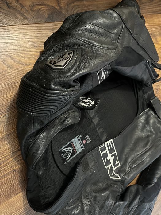 Vand costum moto piele Arlen Ness echipament premium