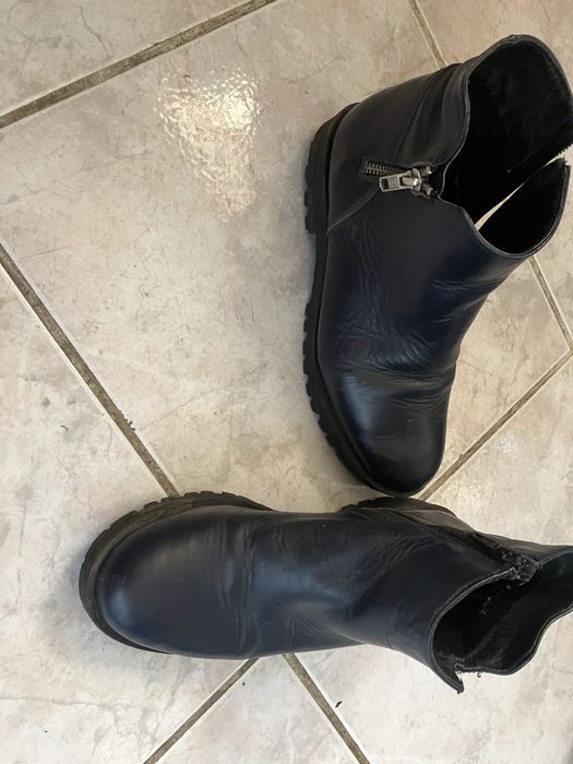 Дамски боти и ботуши