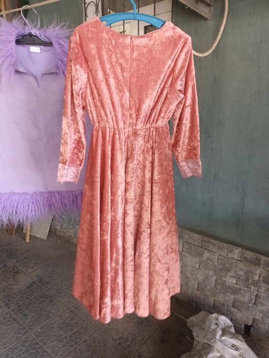 Продам платья на девочку