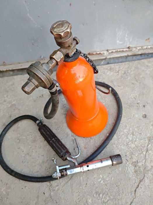 Горелка с ботилка