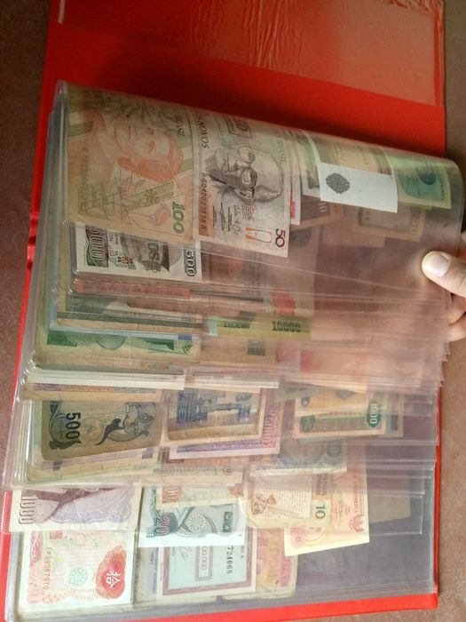 Yubileyniy tangalar 36 dona va 60 DAN ziyod davlatning tanga va qogʻoz