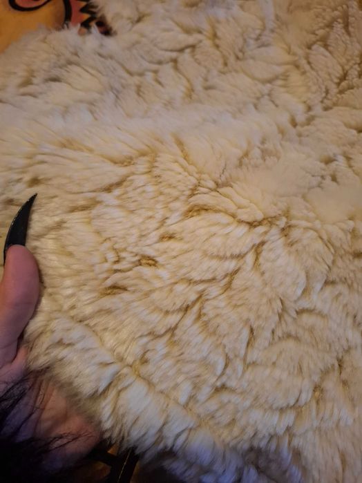 Дамски къс елек от заешка кожа