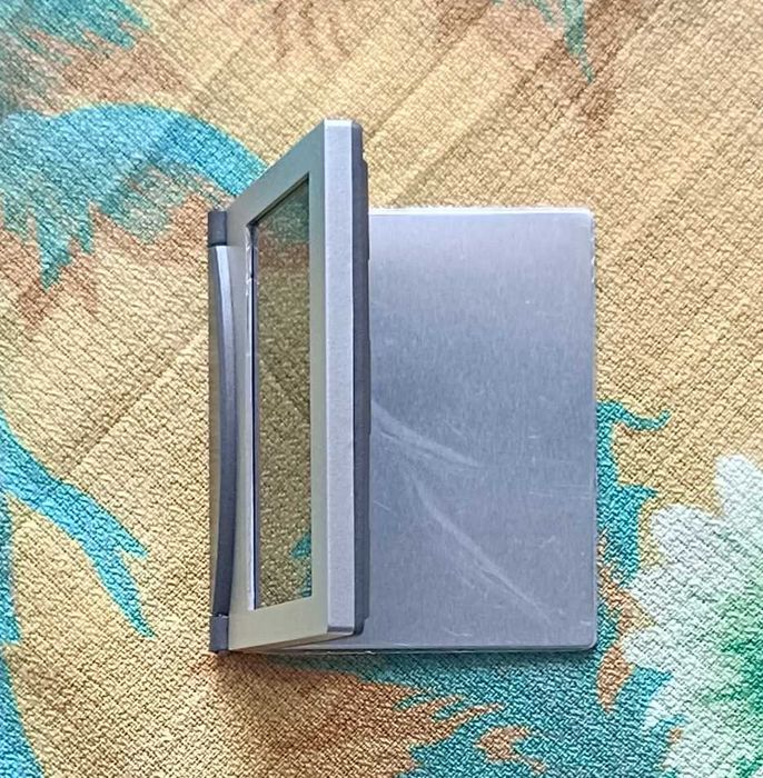 Мултифункционален часовник с термометър, будилник, дата, аларма. Нов.