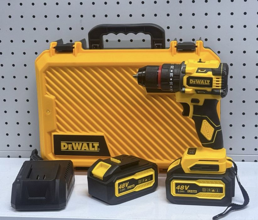 Шуруповерт Bosch DeWalt