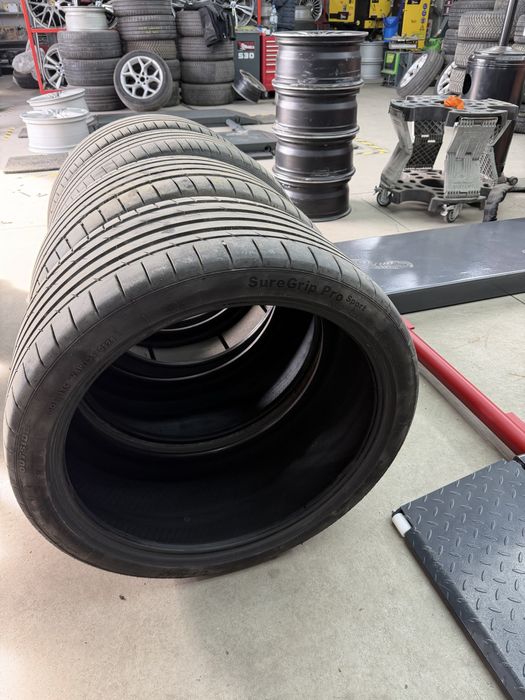 Anvelope 315 30 22 - 275 35 22